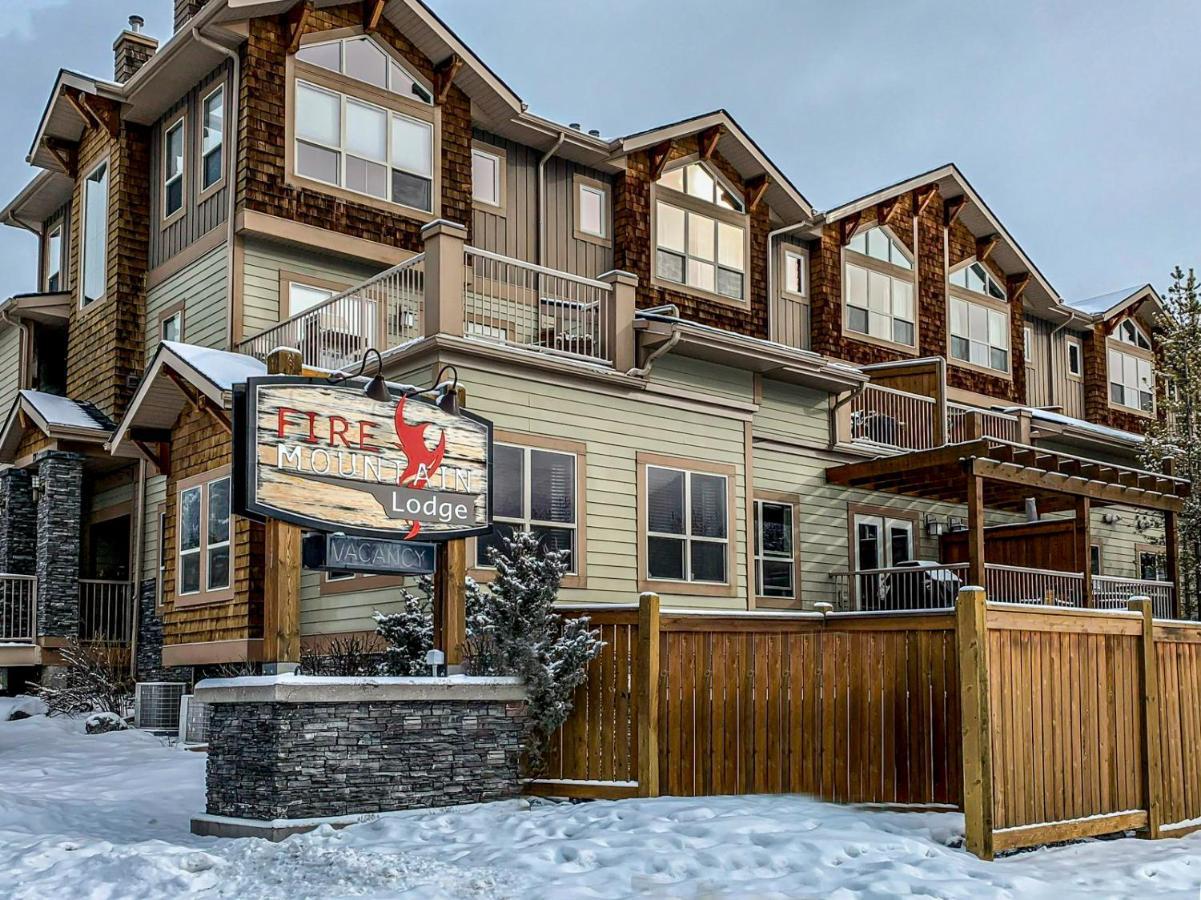 Spacious Mountain 2 Bedroom With Hot Tub Managed By Little Sister Getaways